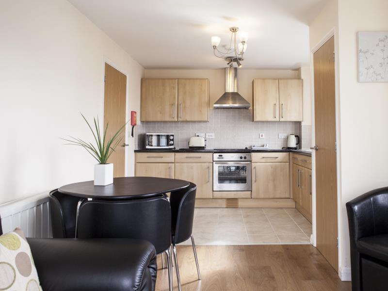 Cheltenham Plaza Apartments Ashchurch Dış mekan fotoğraf